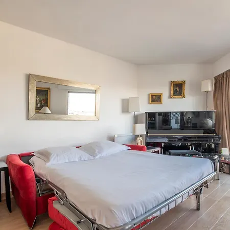 Veeve - Panoramic Views From The 17th Appartamento *